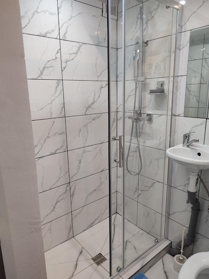 Appartement Garsoniera Alex à Cluj-Napoca Extérieur photo